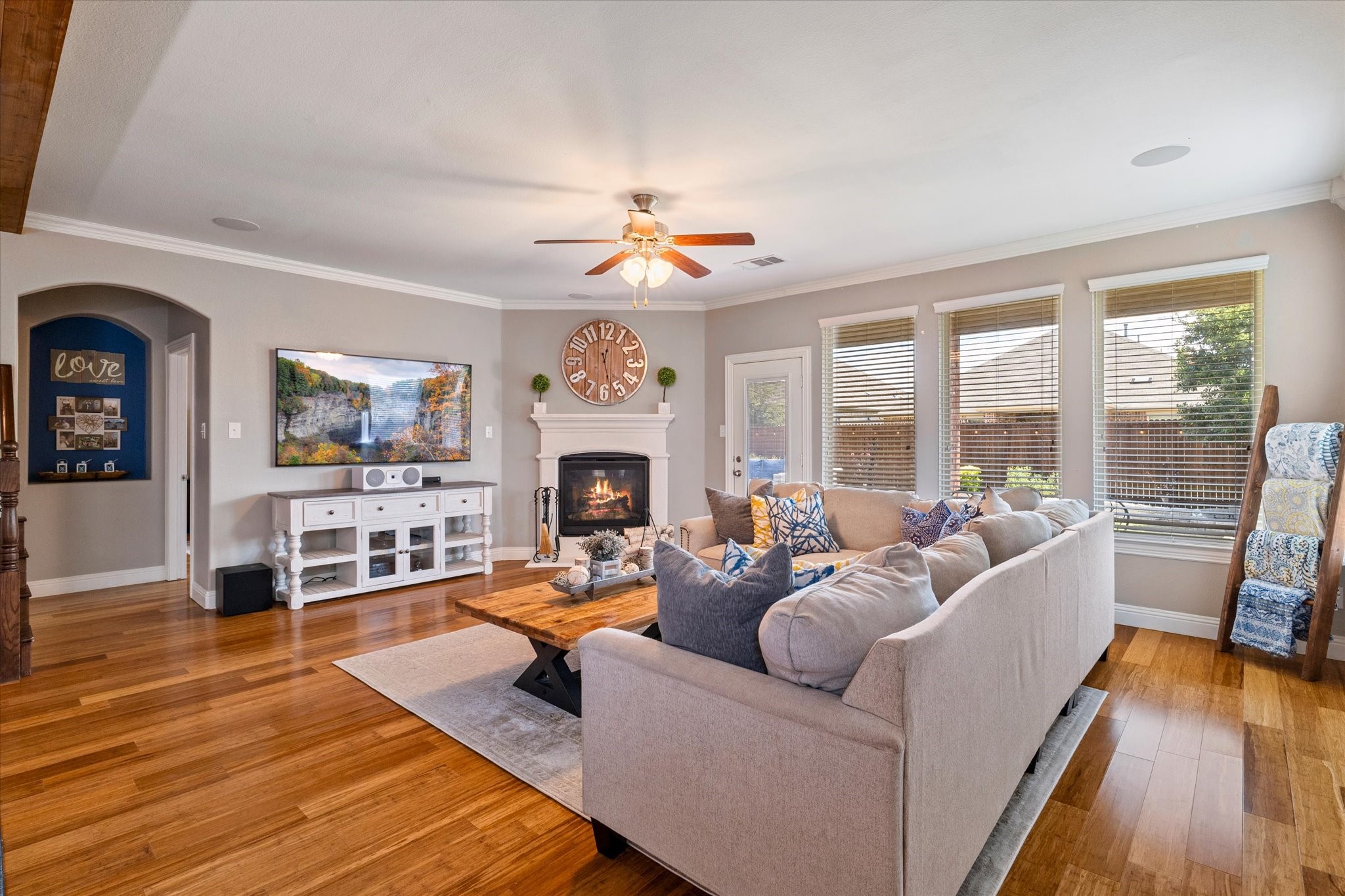 4513 Lakeview Drive