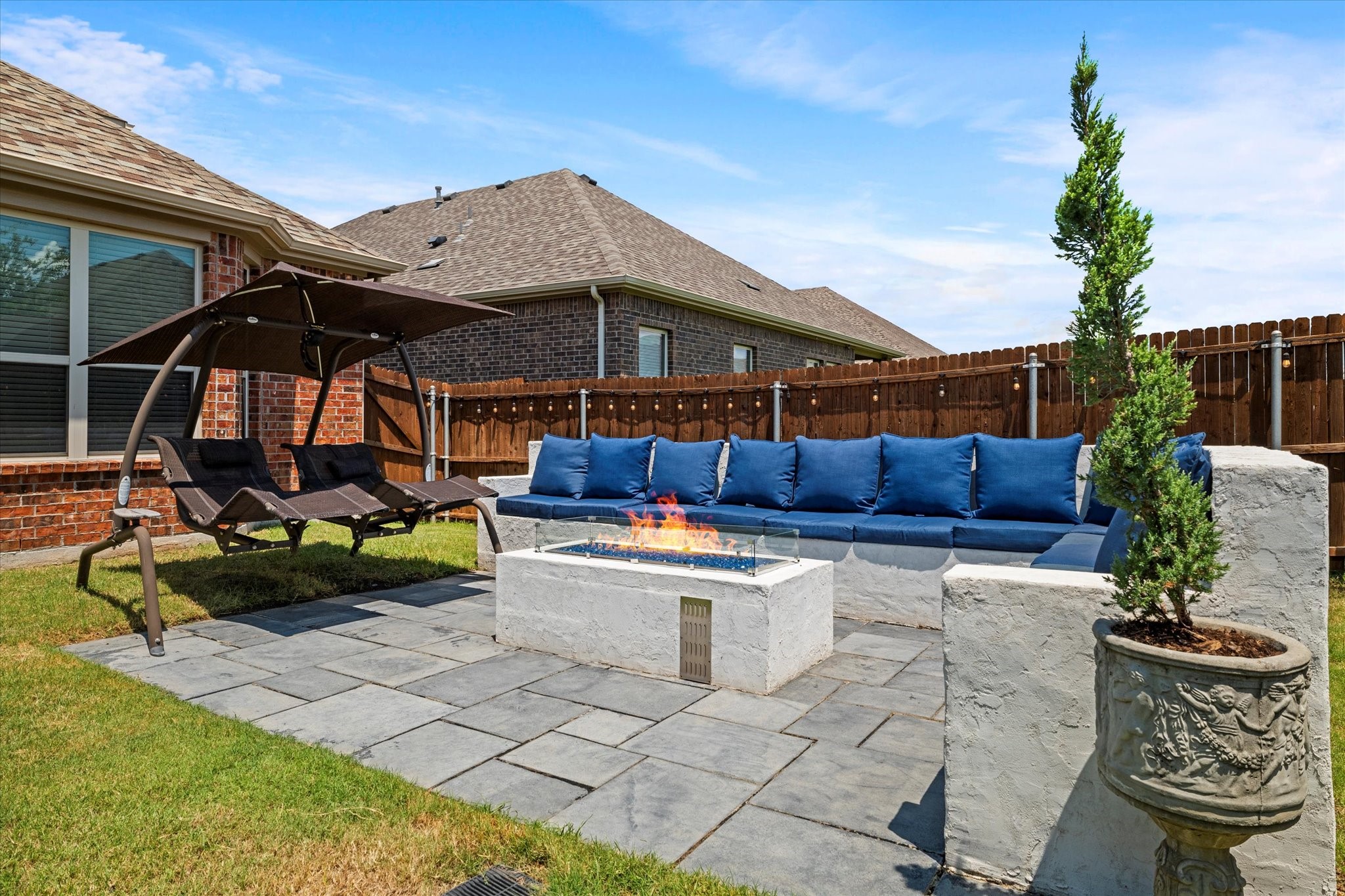 4513 Lakeview Drive