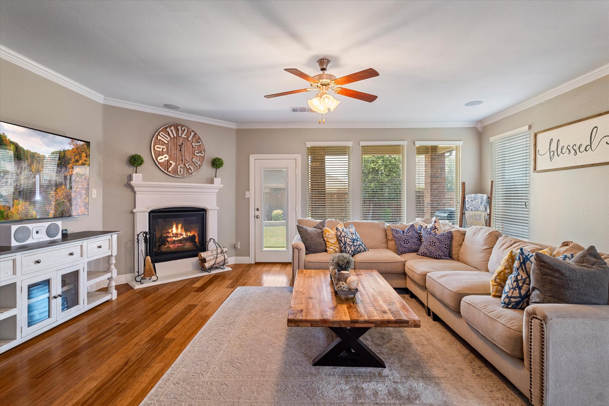 4513 Lakeview Drive