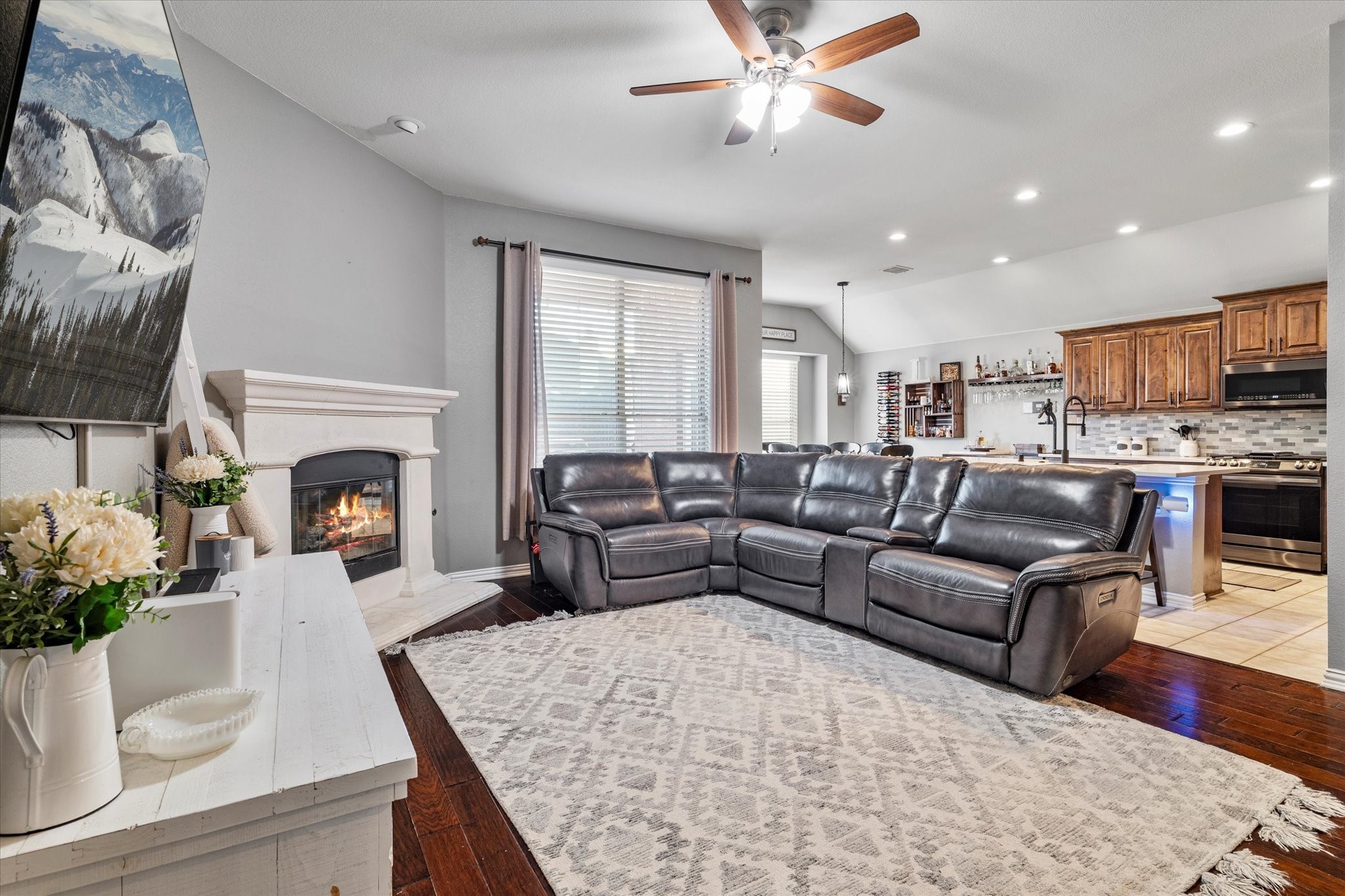 2604 Leisure Lane