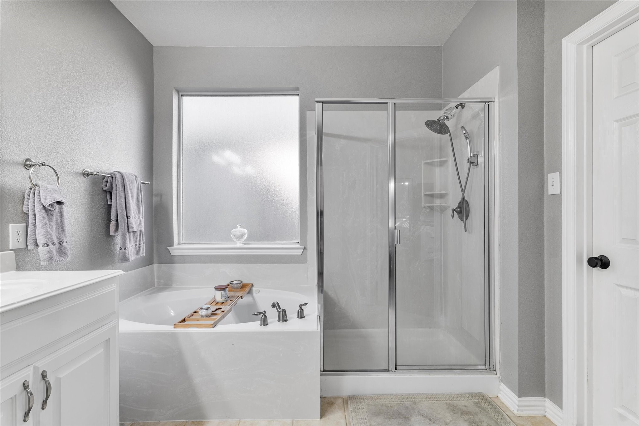 2604 Leisure Lane