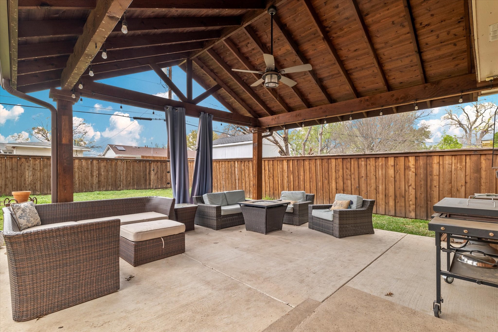 1411 Oriole Lane