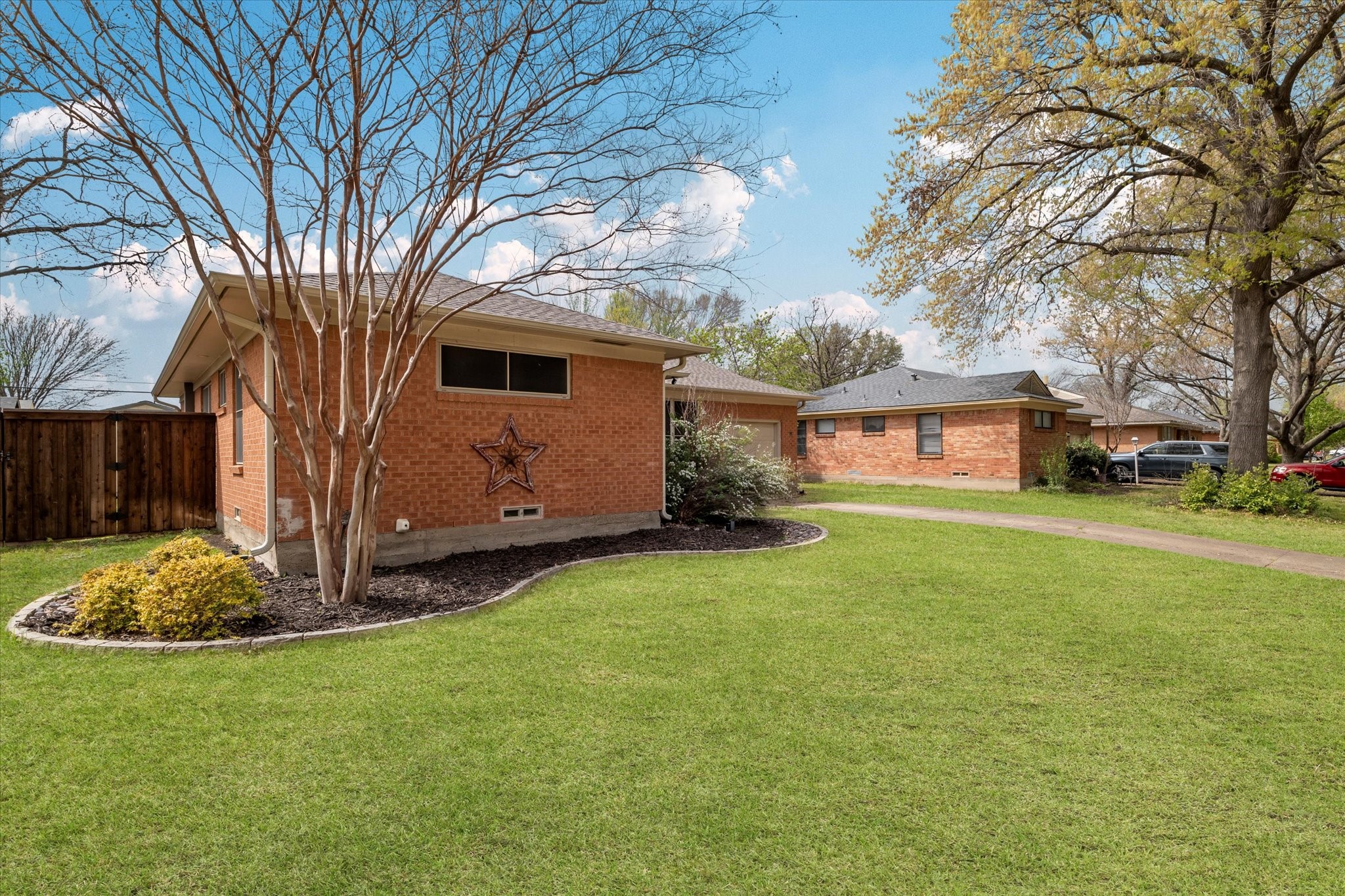 1411 Oriole Lane
