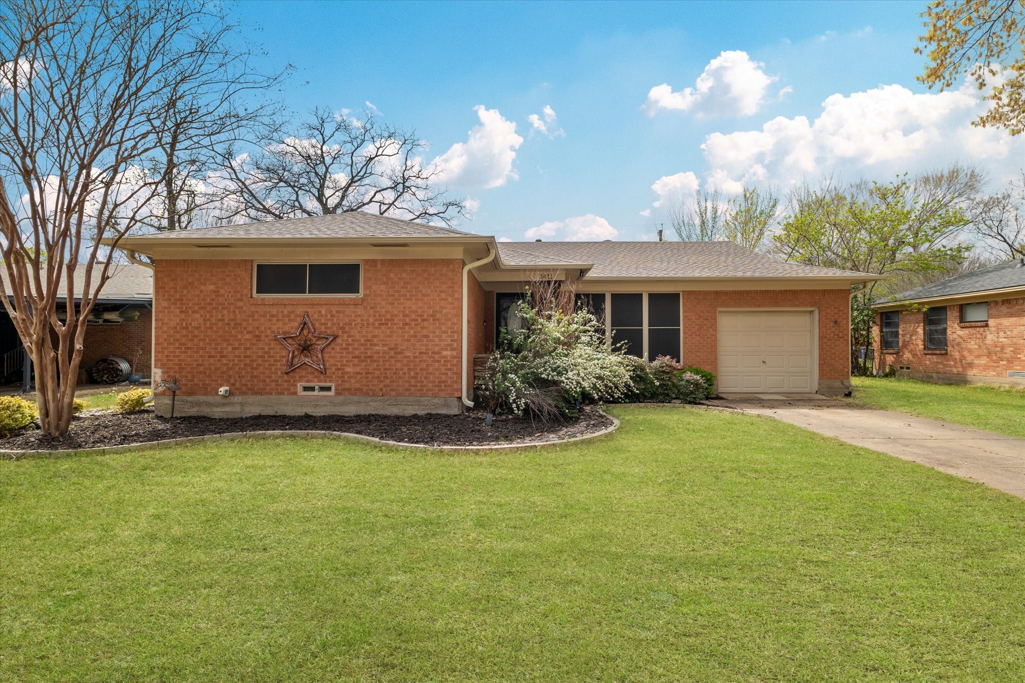 1411 Oriole Lane