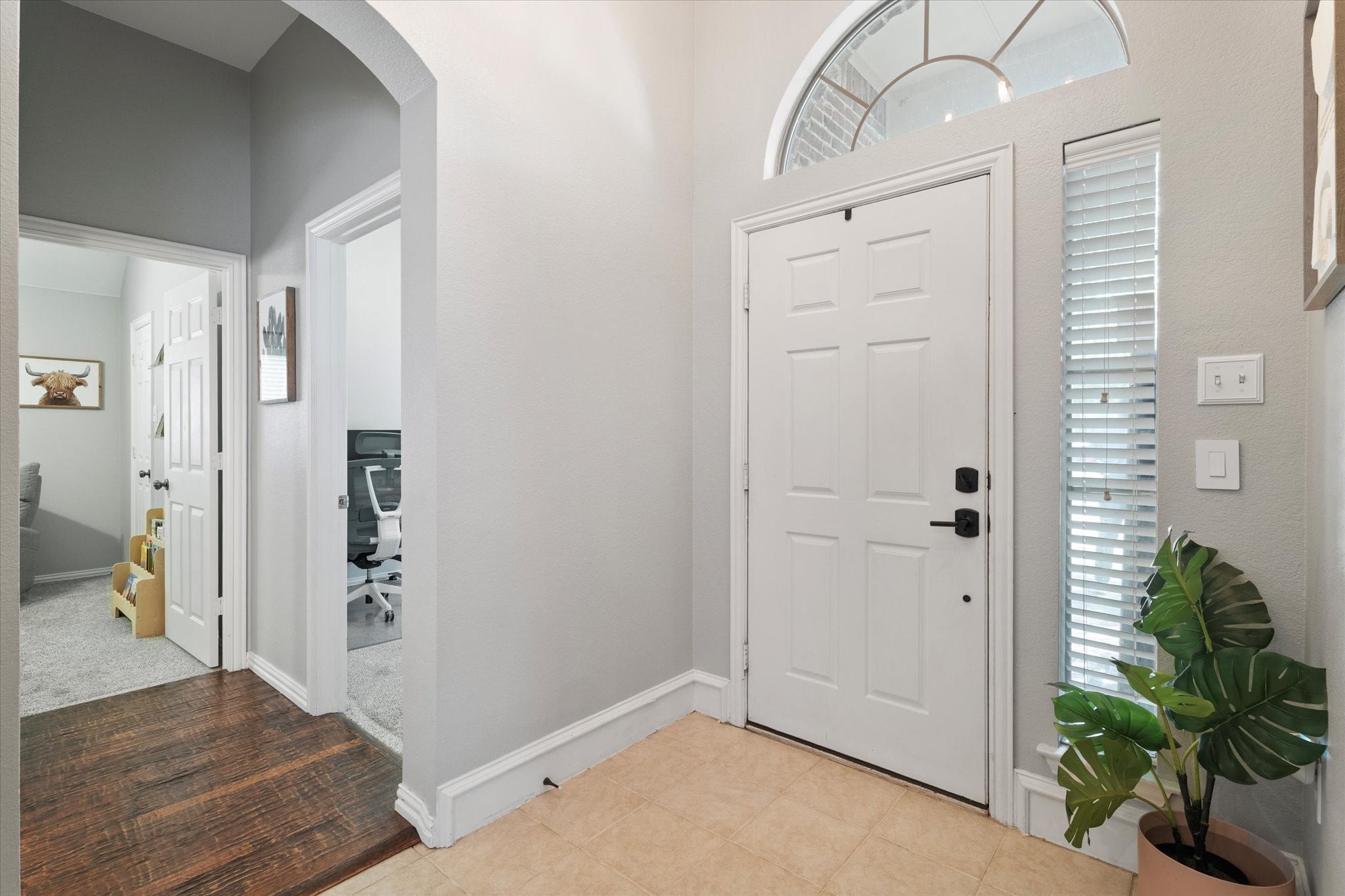 4512 Kingsway Lane