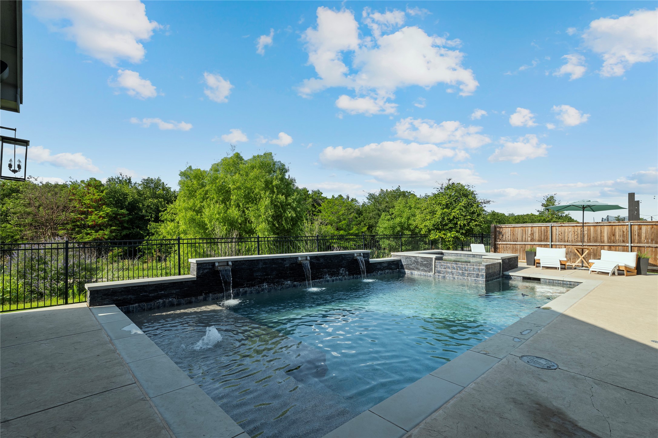 1525 Langford Lane