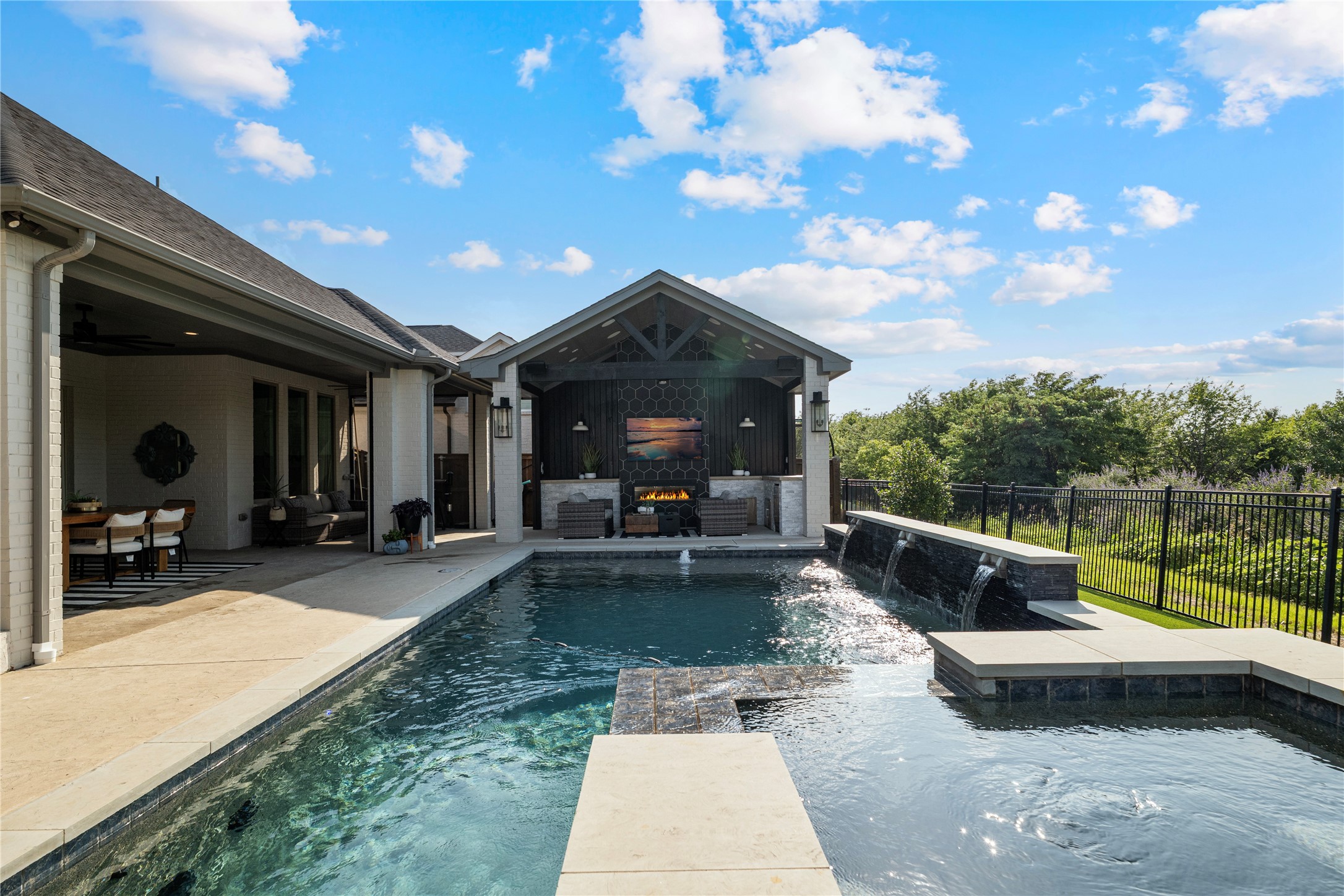 1525 Langford Lane