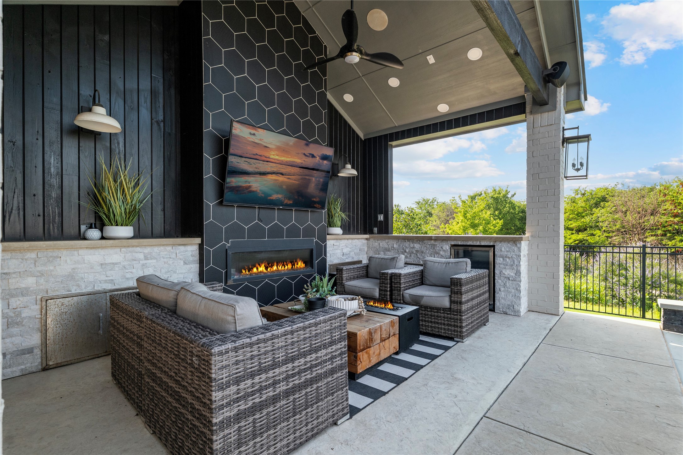 1525 Langford Lane