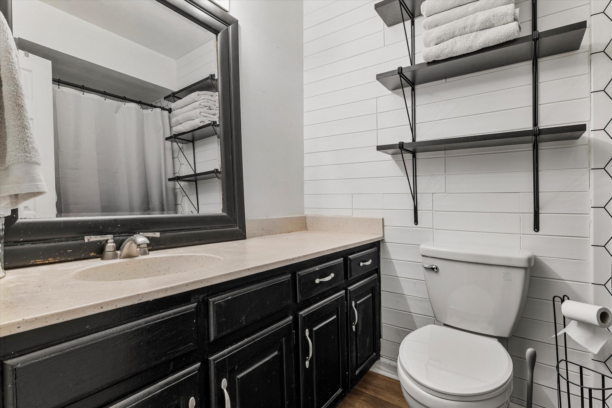 6780 Charanna Circle