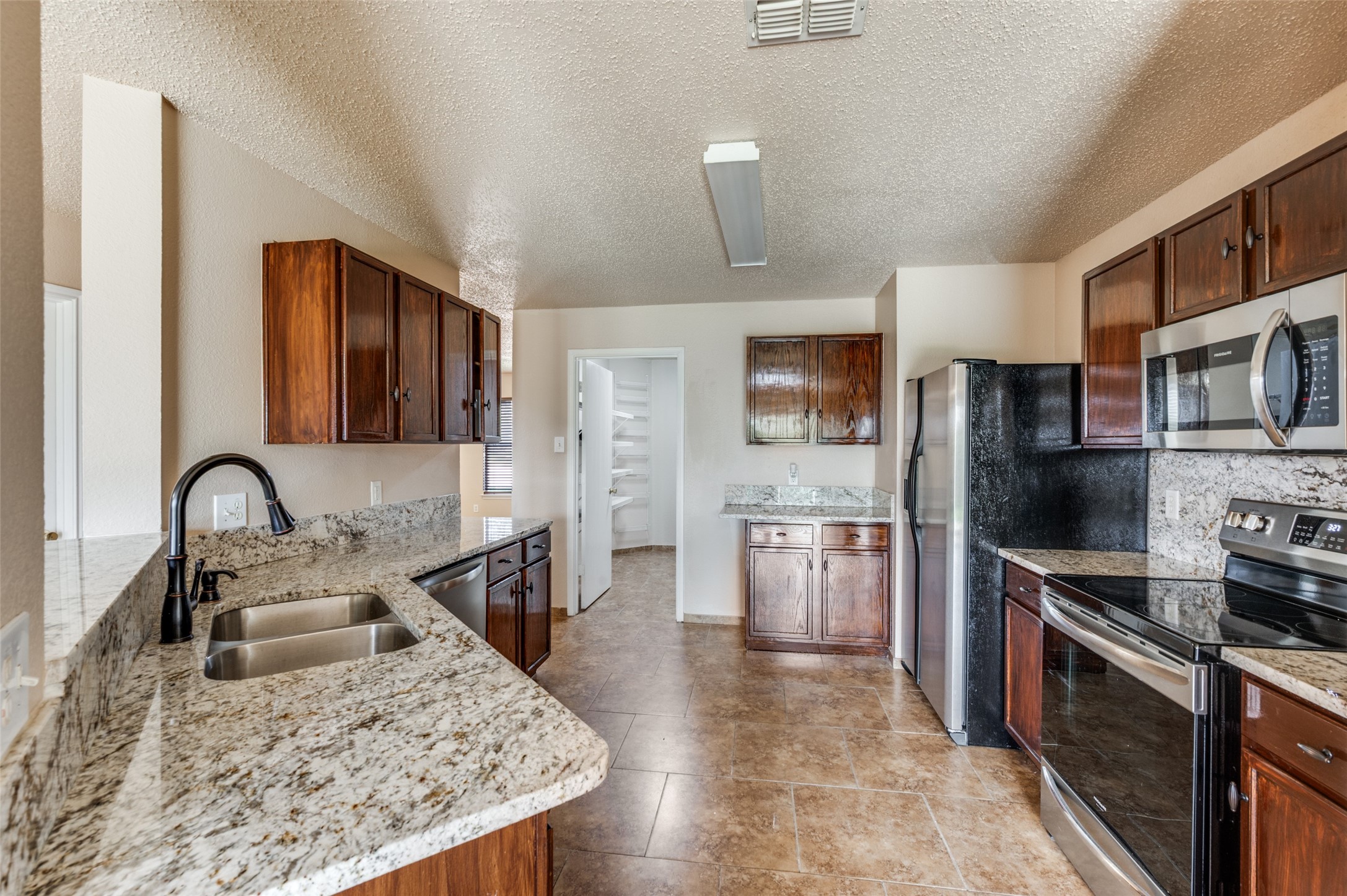 1409 Ridgecrest Drive