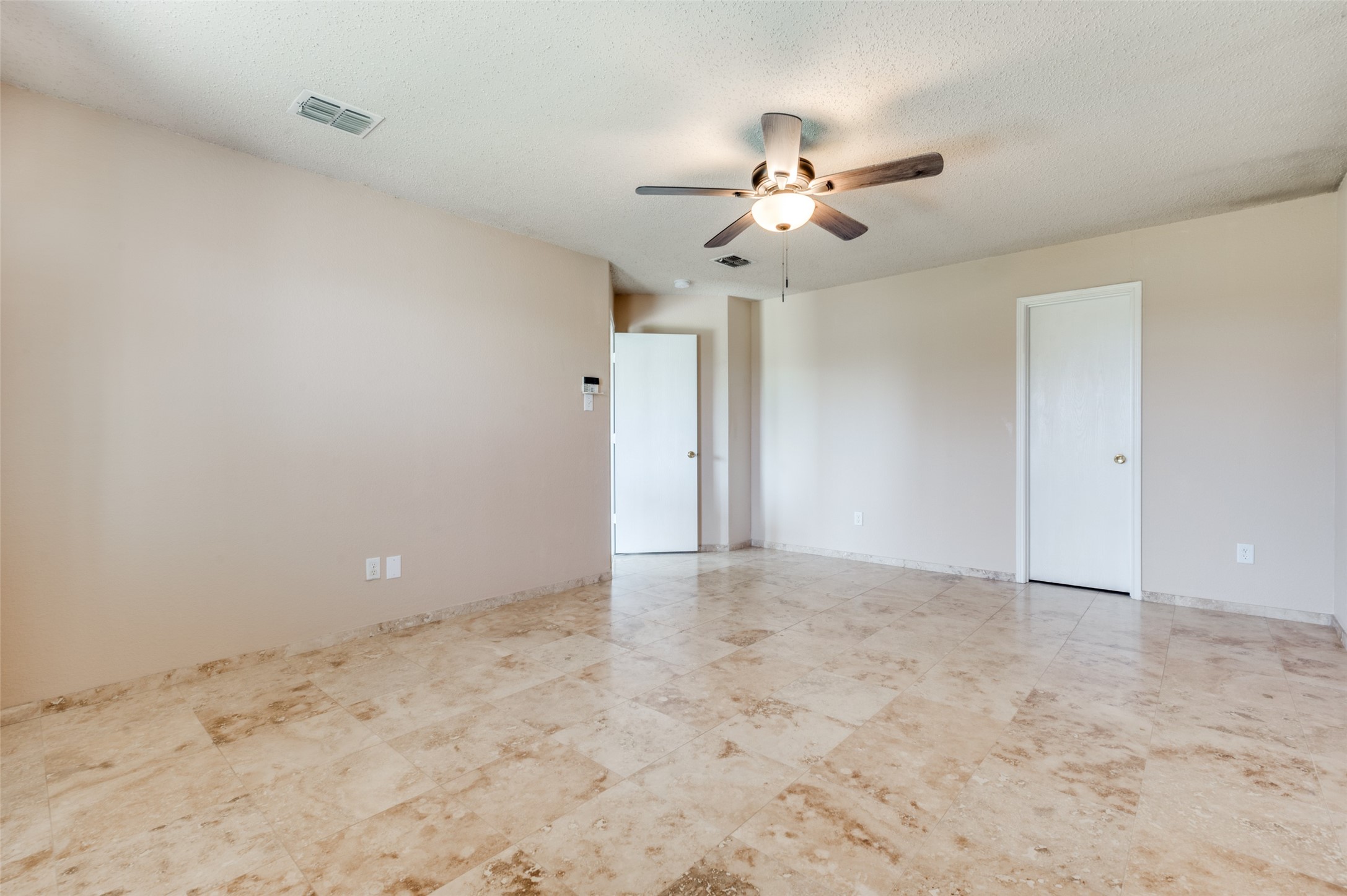 1409 Ridgecrest Drive