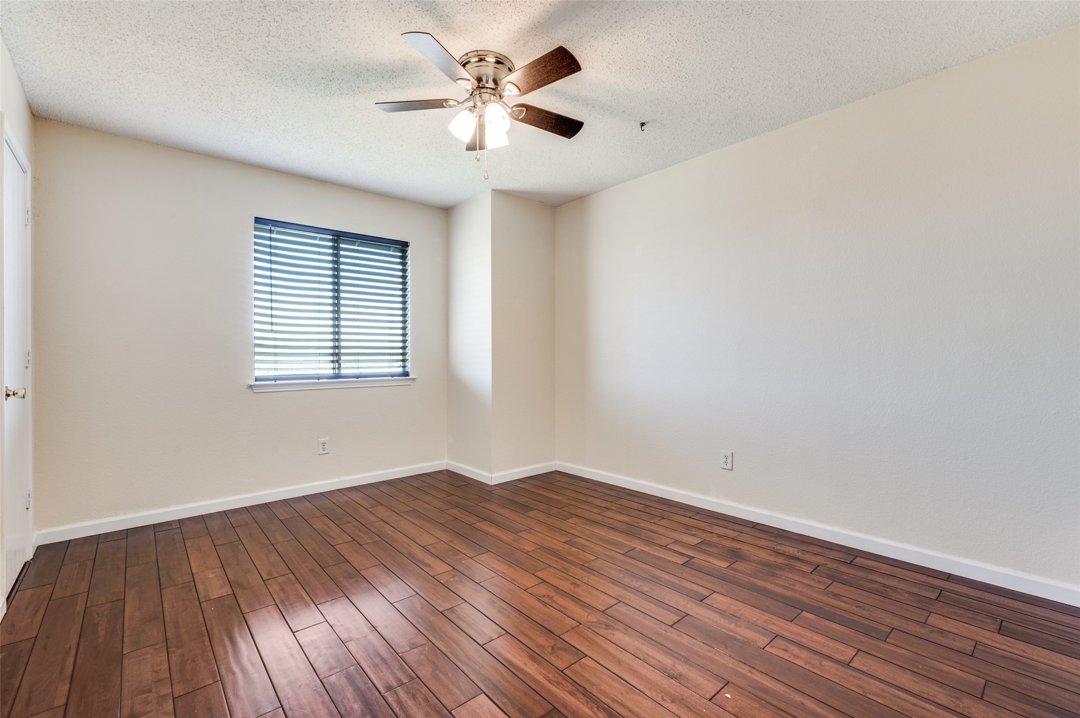 1409 Ridgecrest Drive