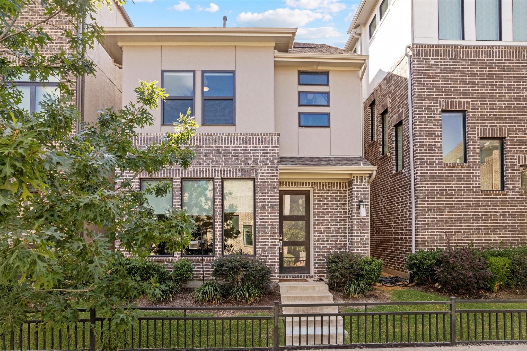 8012 Zeppos Drive