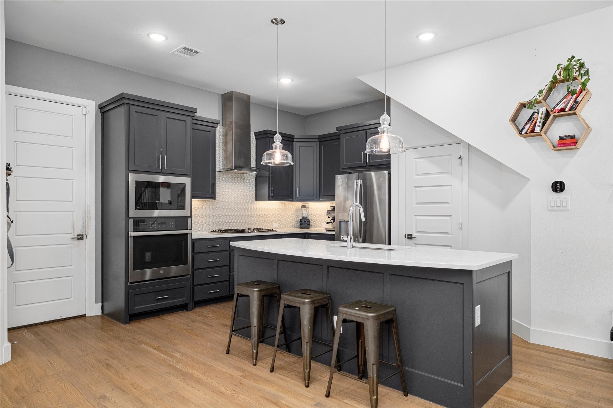 8012 Zeppos Drive