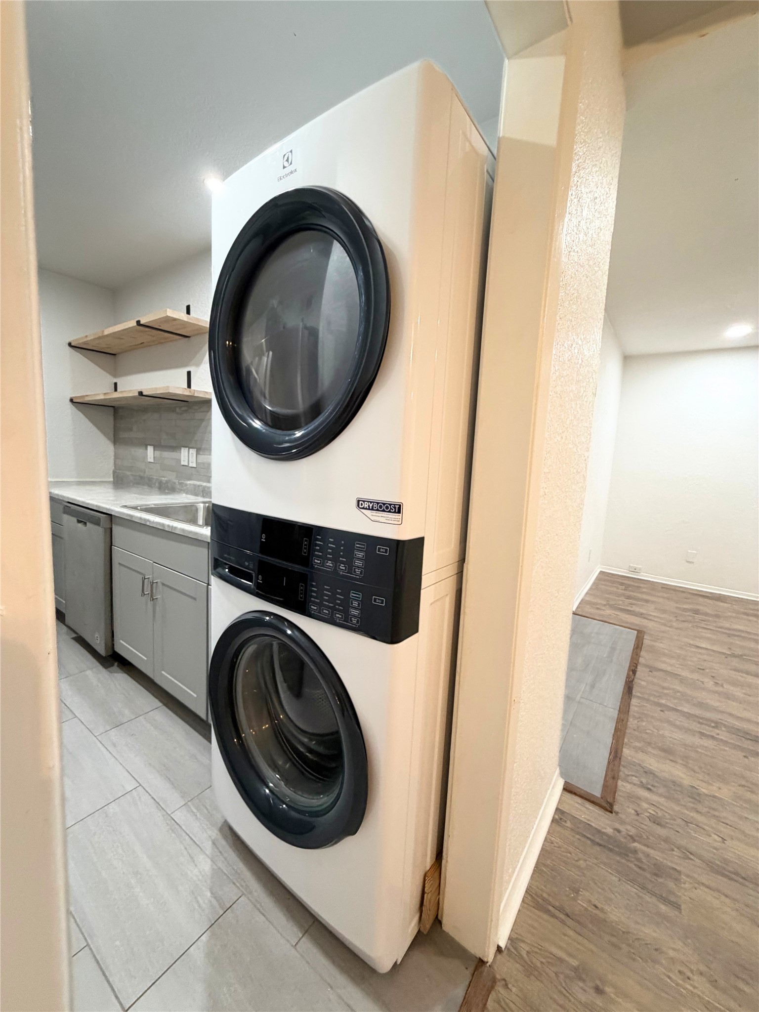 2803 Rio Branco Street 201