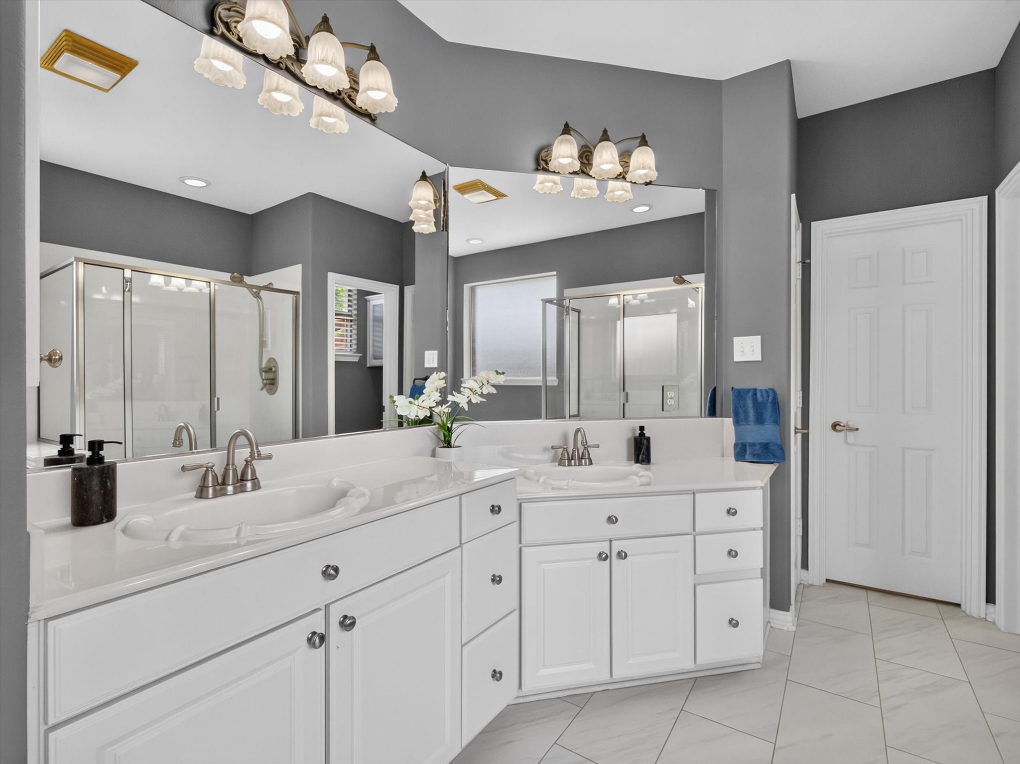 3309 Mayflower Drive
