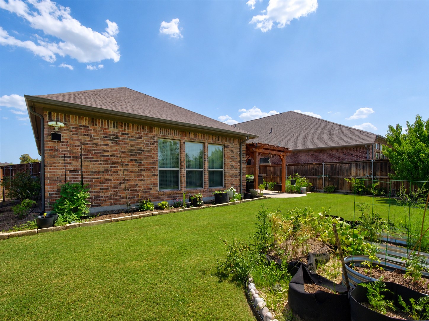 1005 Hubbard Creek Trail