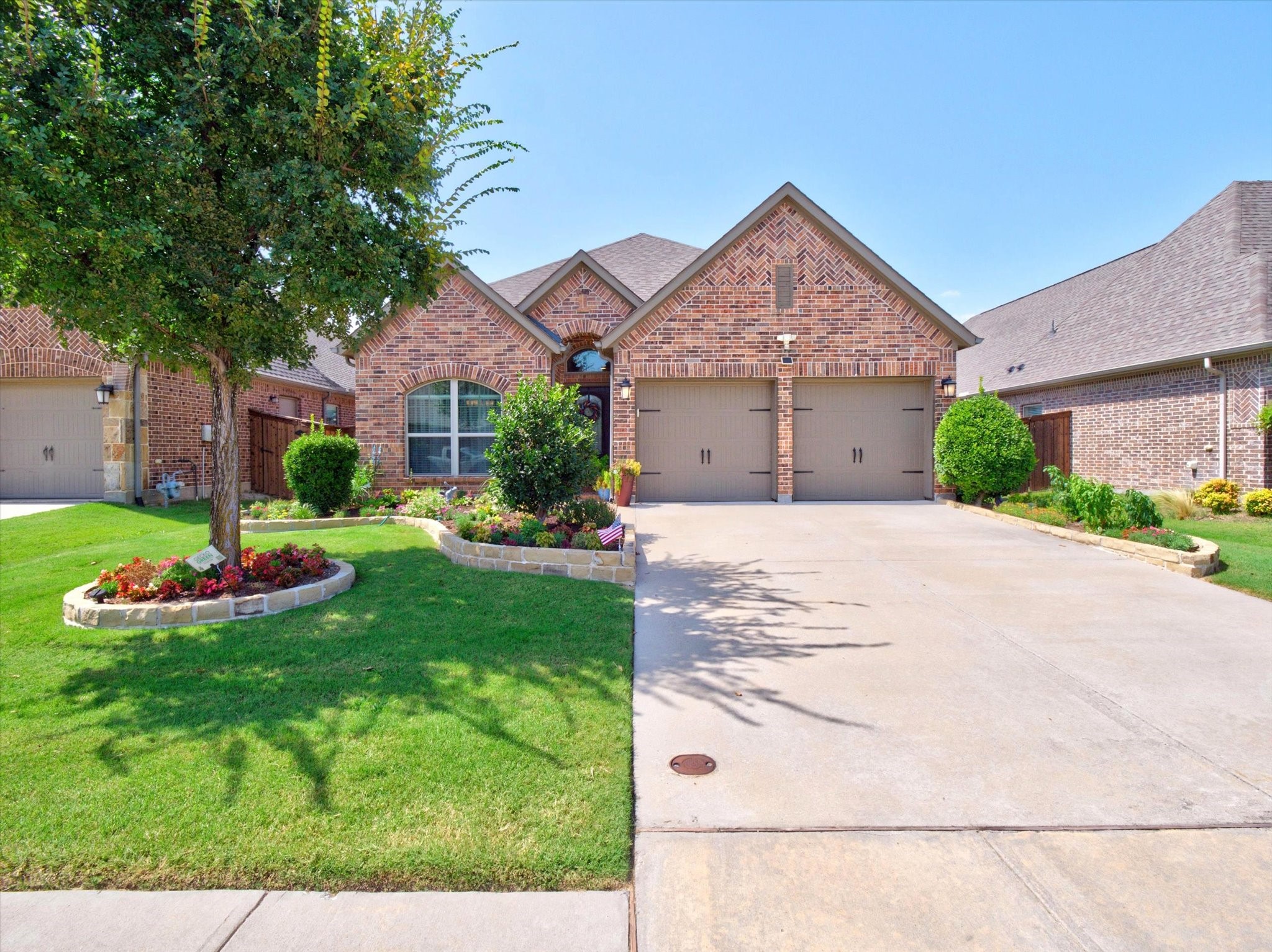 1005 Hubbard Creek Trail