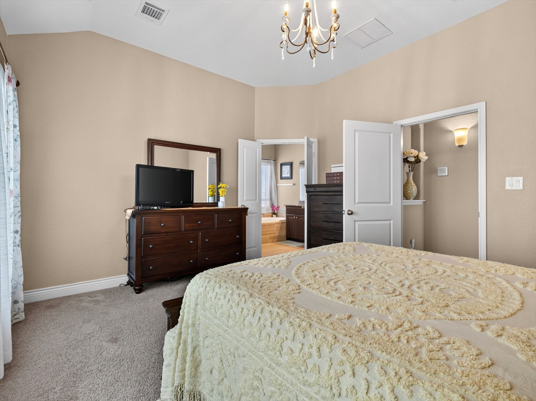 1005 Hubbard Creek Trail