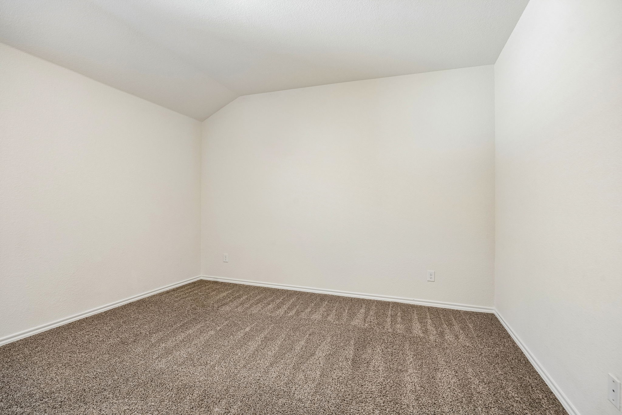 1140 Norias Drive