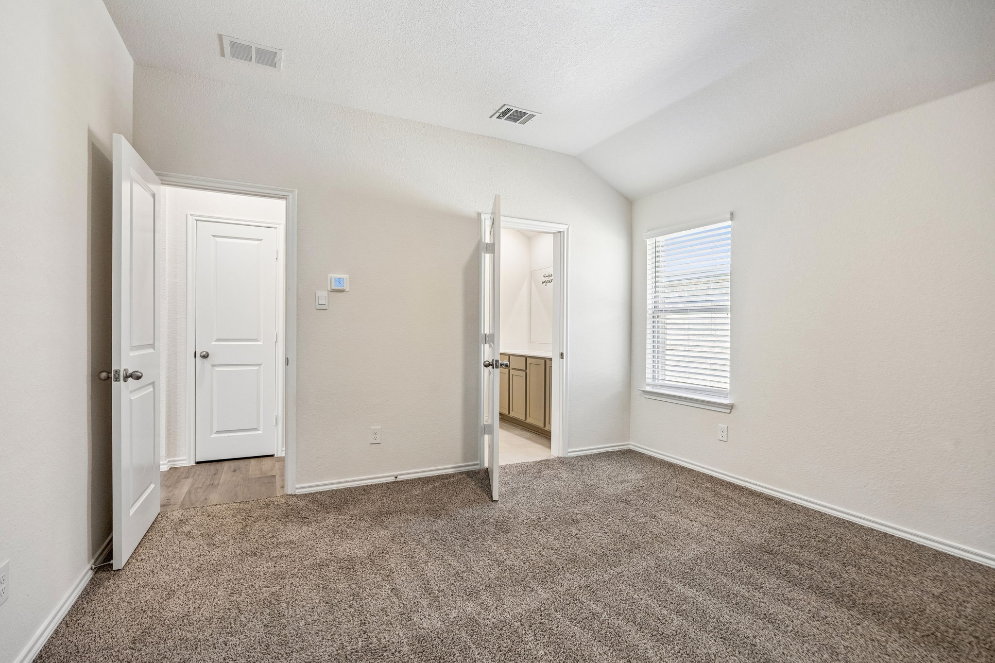 1140 Norias Drive
