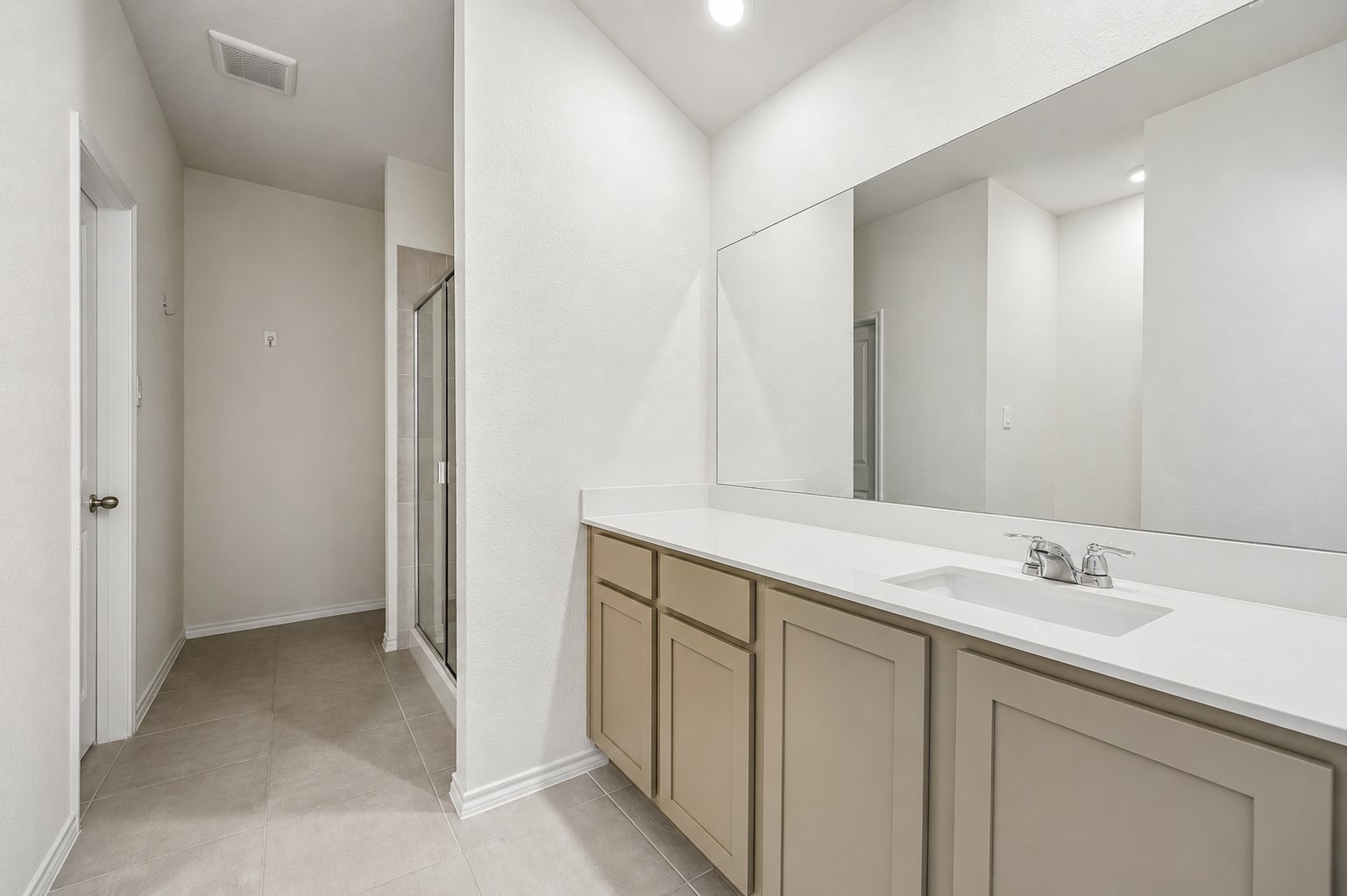 1140 Norias Drive