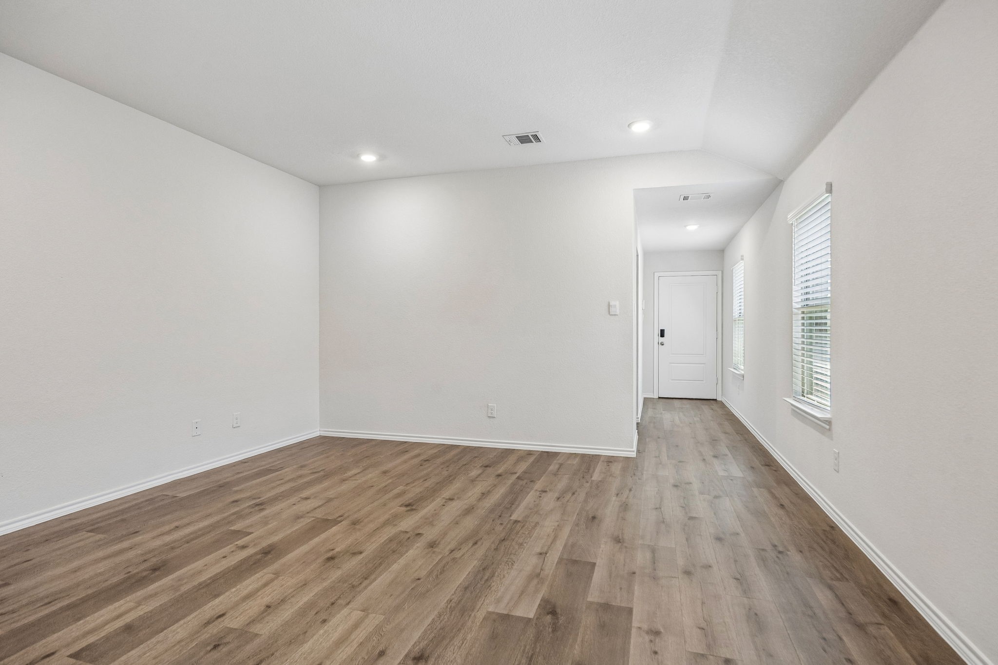 1140 Norias Drive