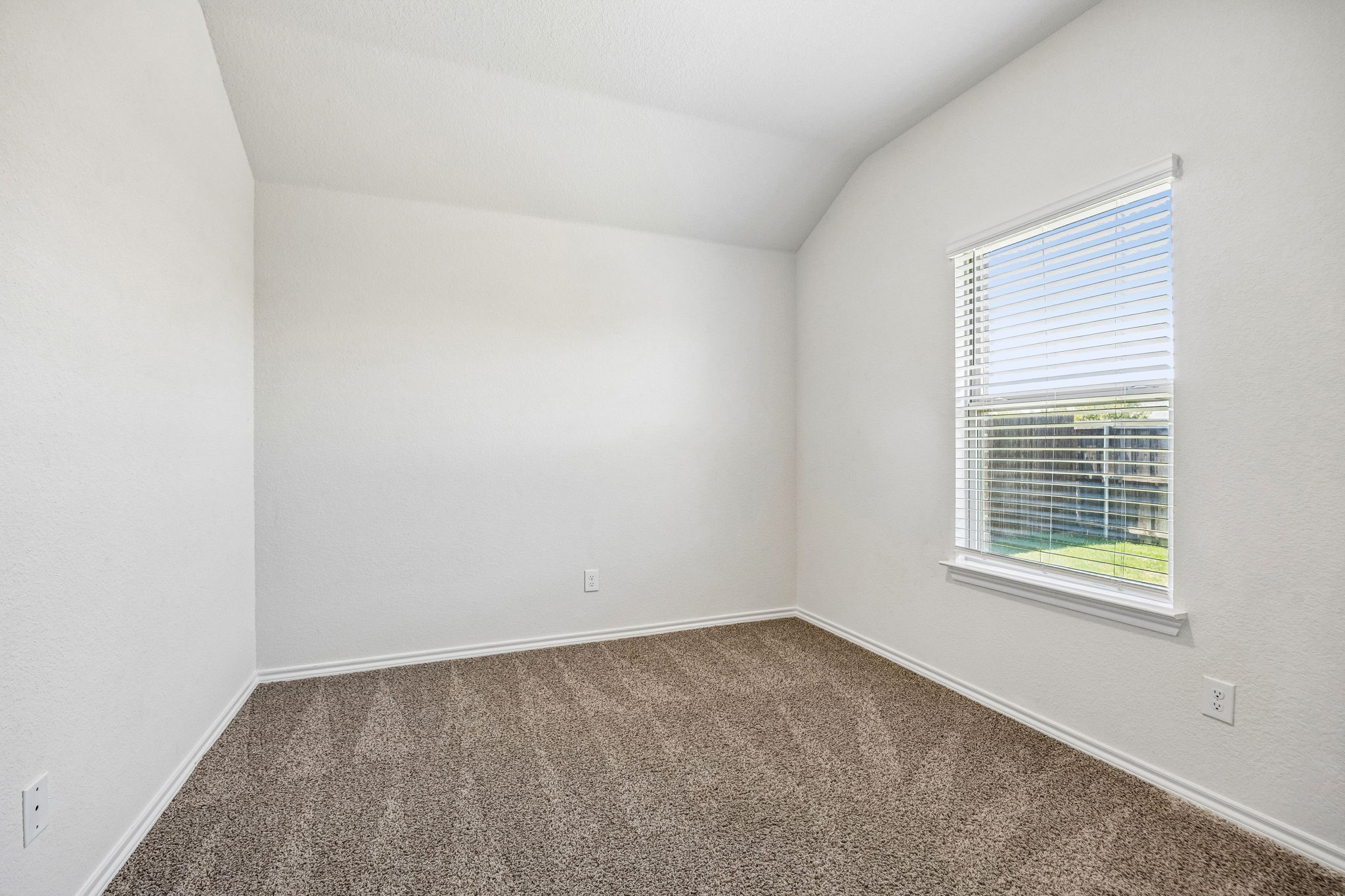 1140 Norias Drive