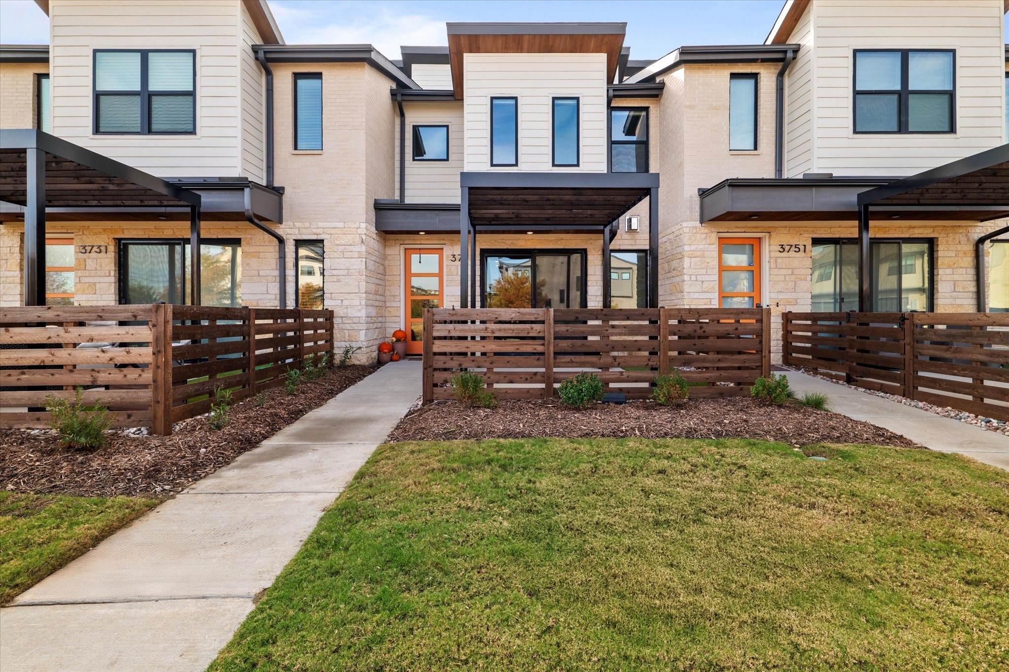 3741 Pine Leaf Lane