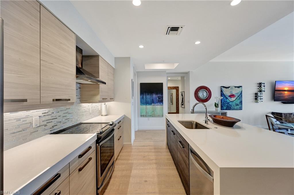 1111 Central AVE # 301
