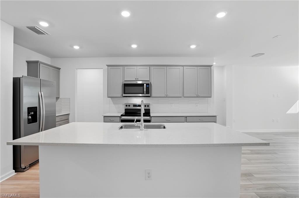 27883 Radiant CT