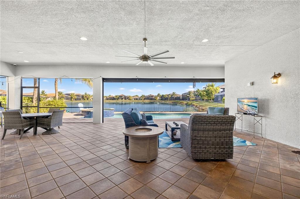 4678 Azalea DR