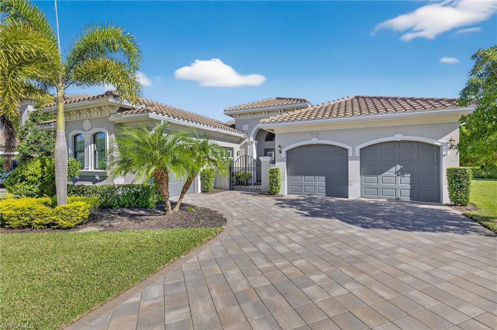 4678 Azalea DR