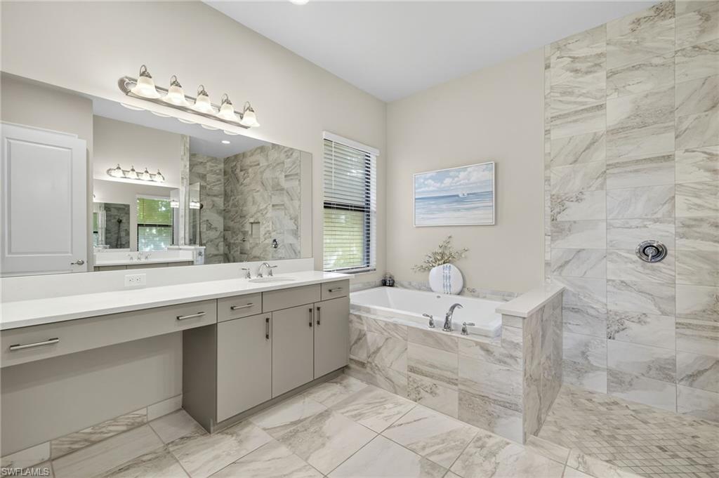 4678 Azalea DR