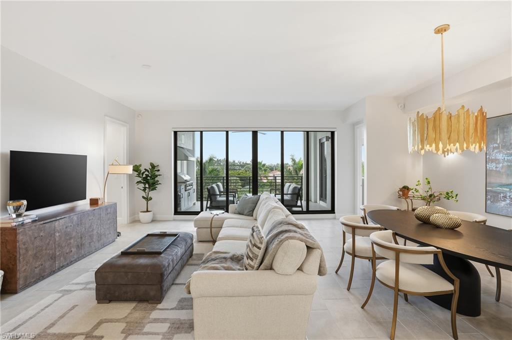 1125 Central AVE # 469