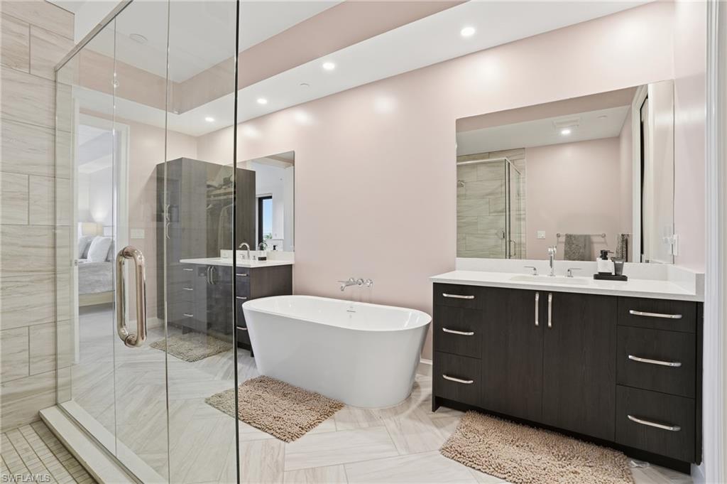 1125 Central AVE # 469
