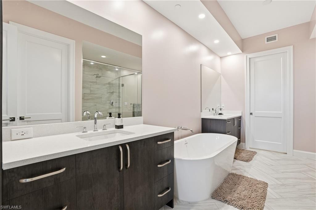 1125 Central AVE # 469