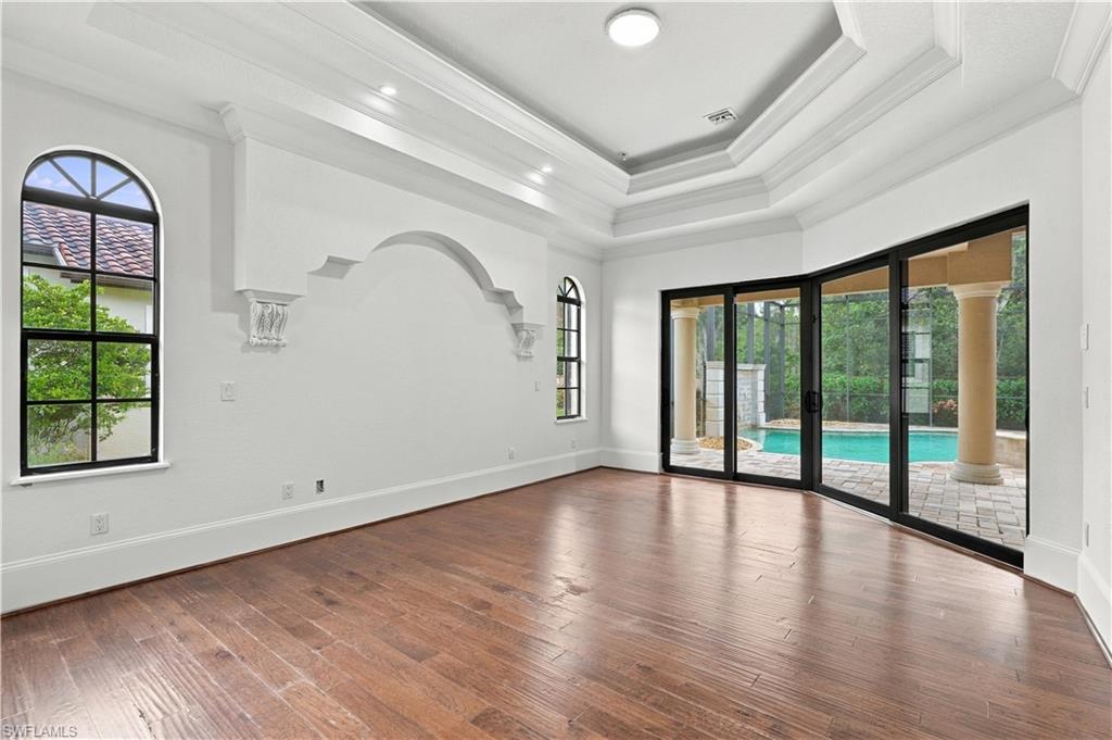 971 Tivoli DR