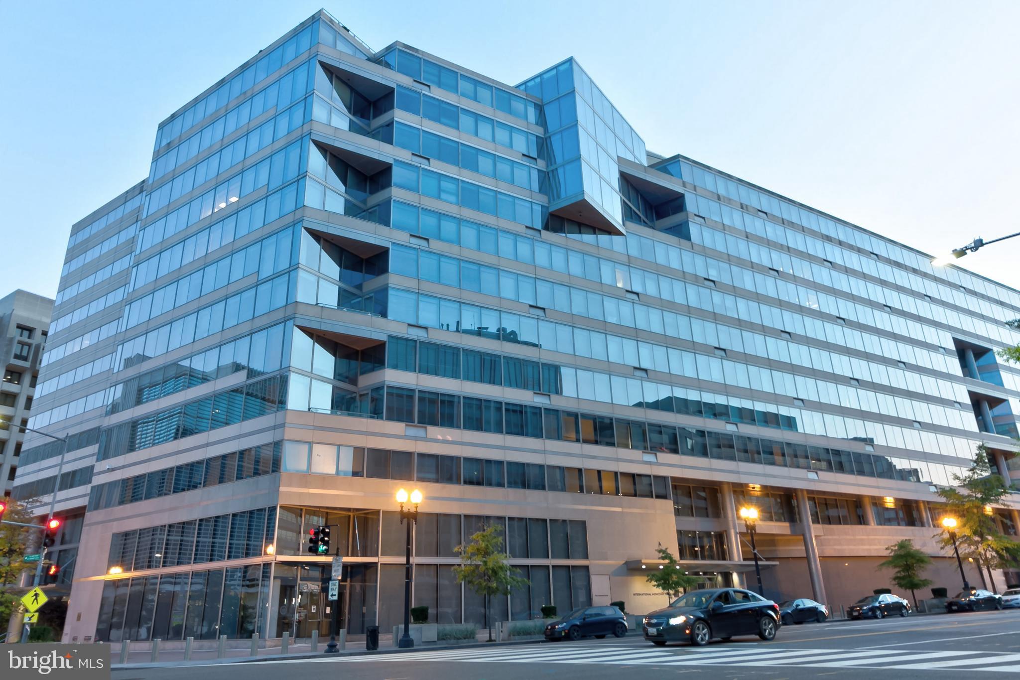 2030 F STREET NW Unit: 1011