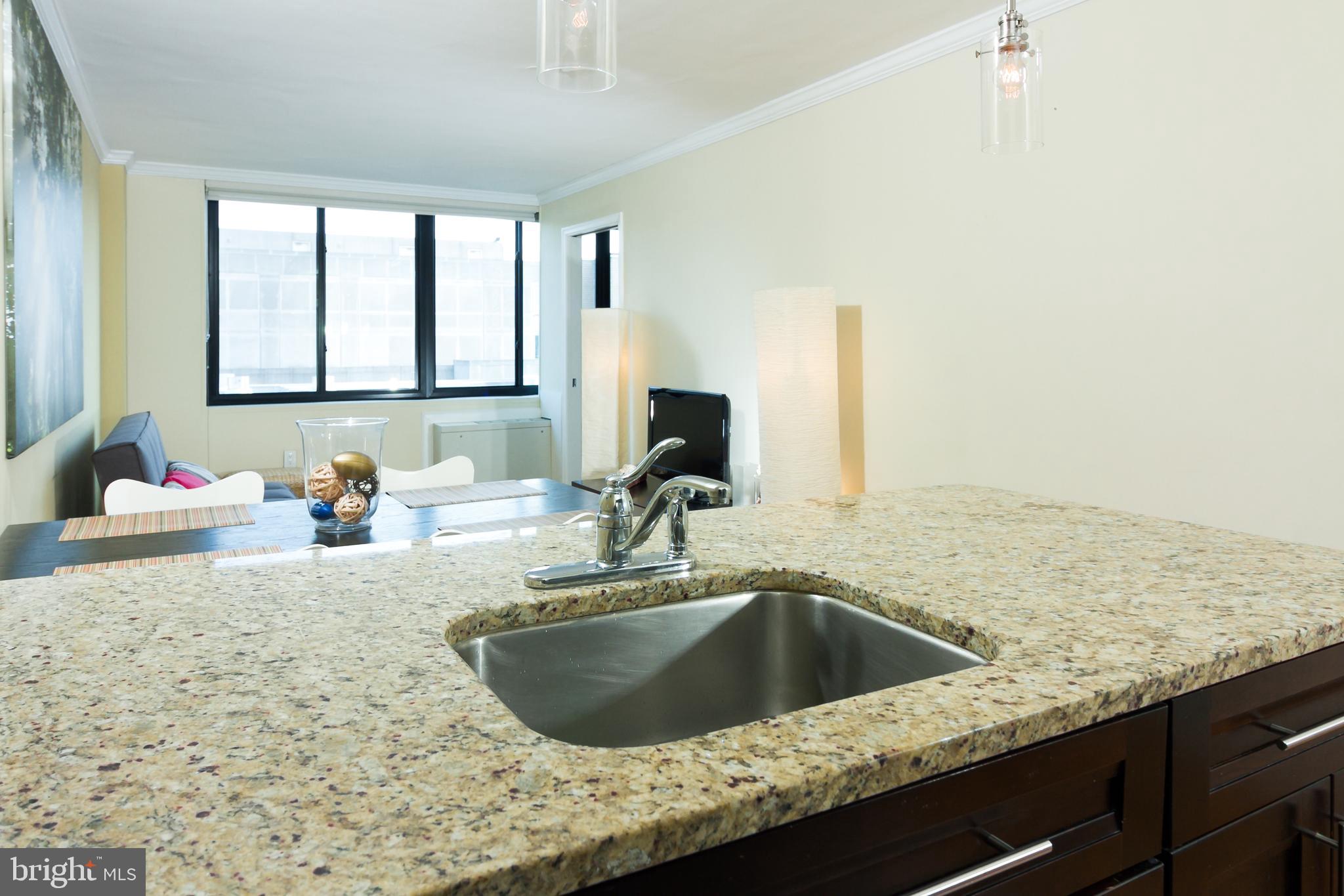 2030 F STREET NW Unit: 1011