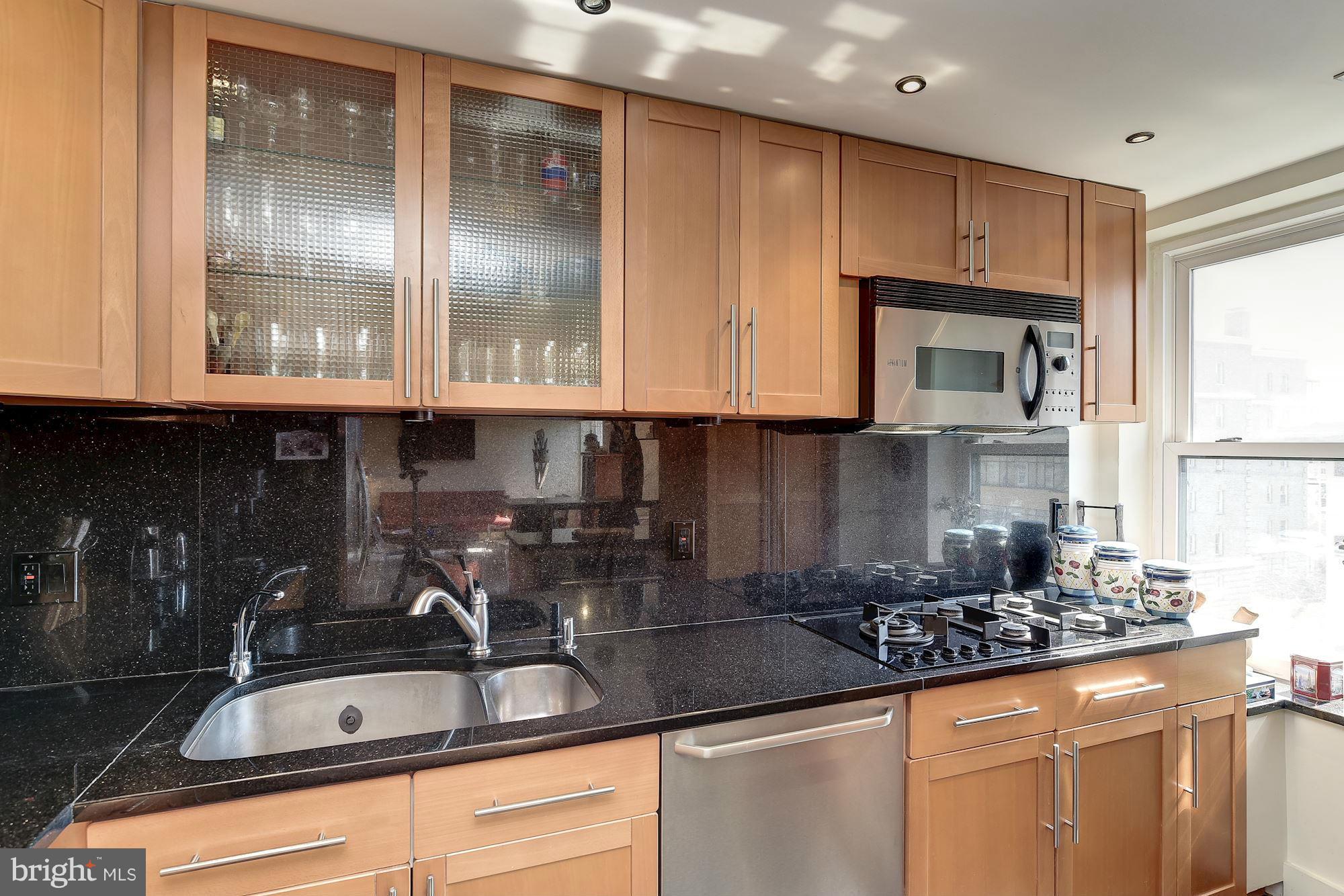 2127 California STREET NW Unit: 505