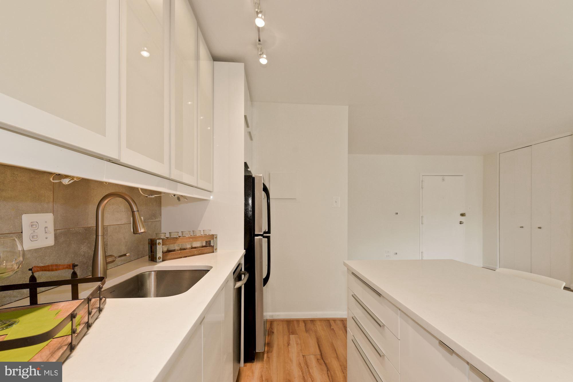 1260 21st St NW #610