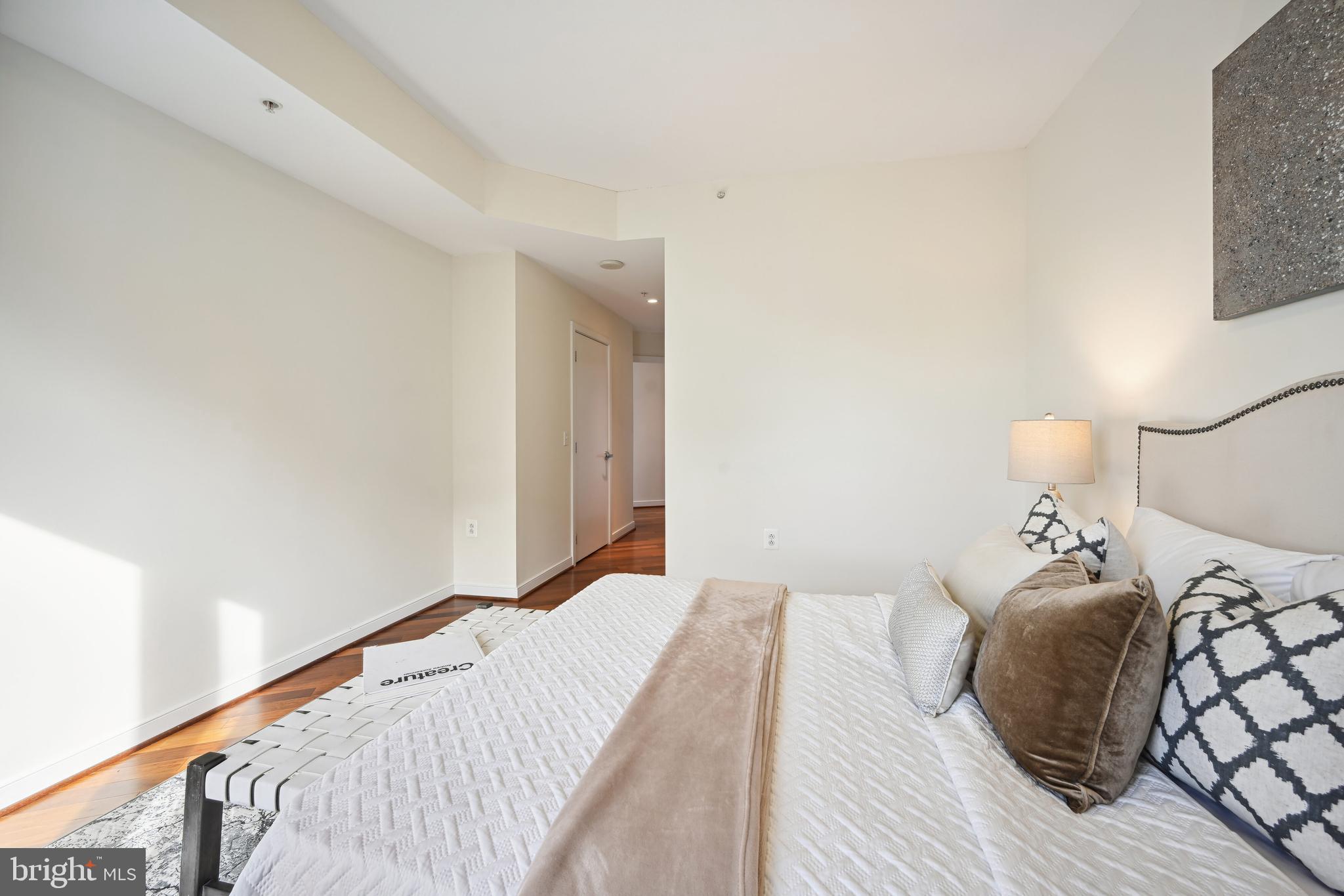 1010 Massachusetts Ave NW #1204