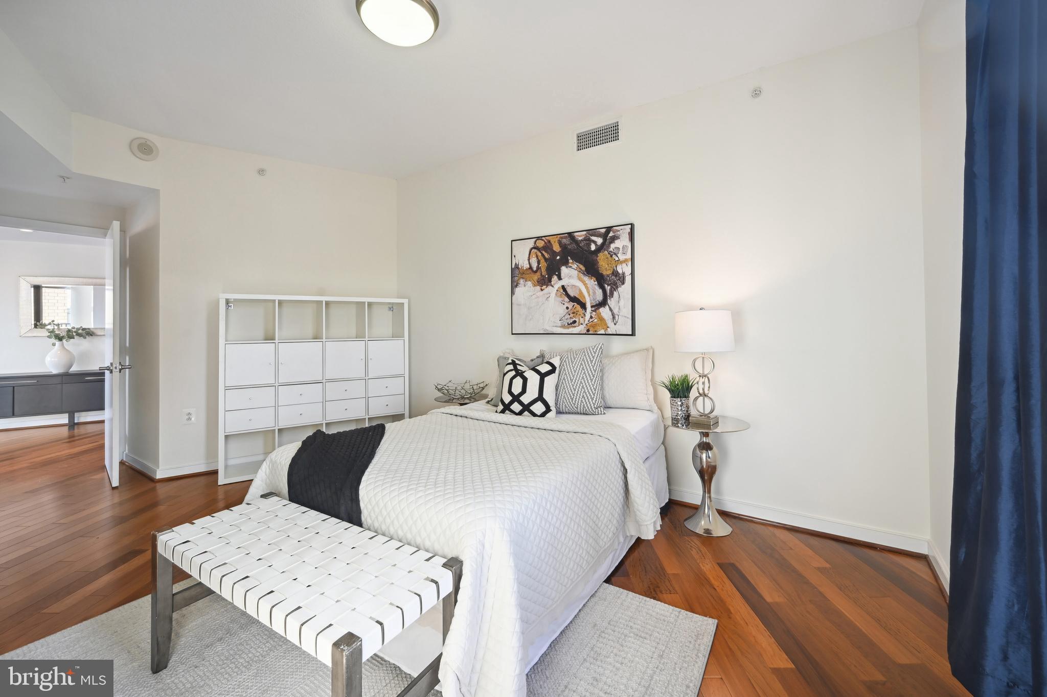 1010 Massachusetts Ave NW #1204