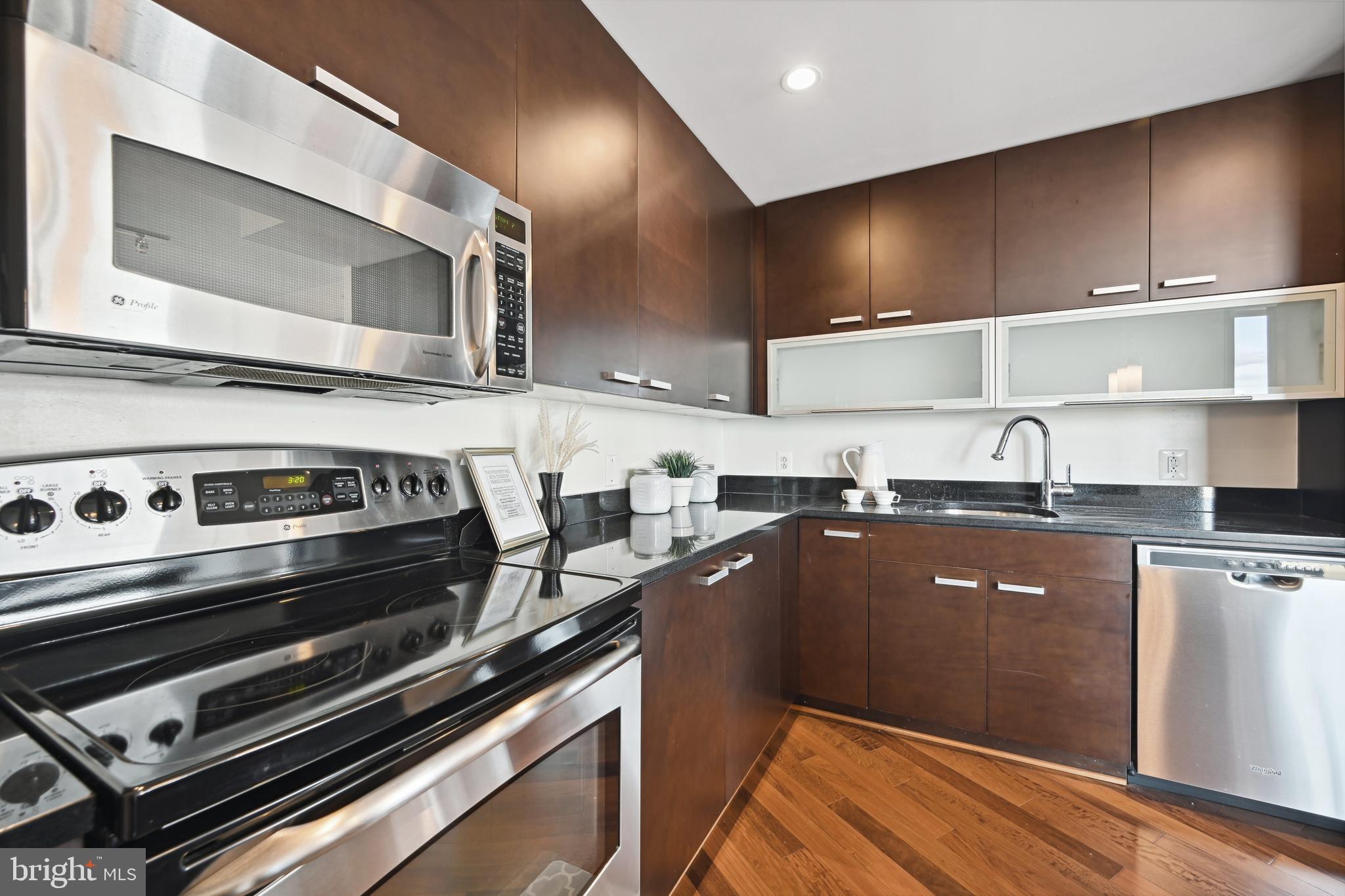 1010 Massachusetts Ave NW #1204