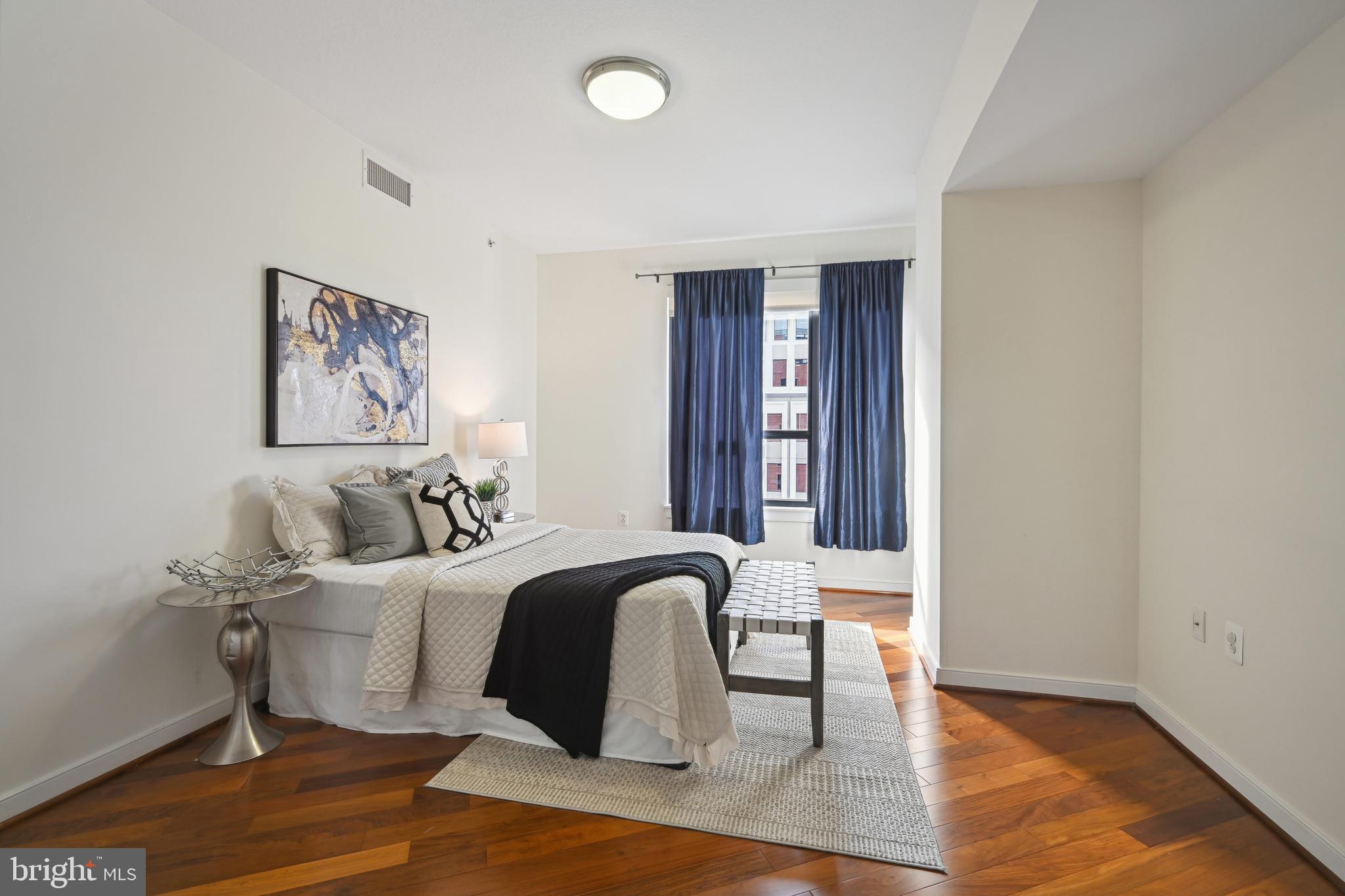 1010 Massachusetts Ave NW #1204