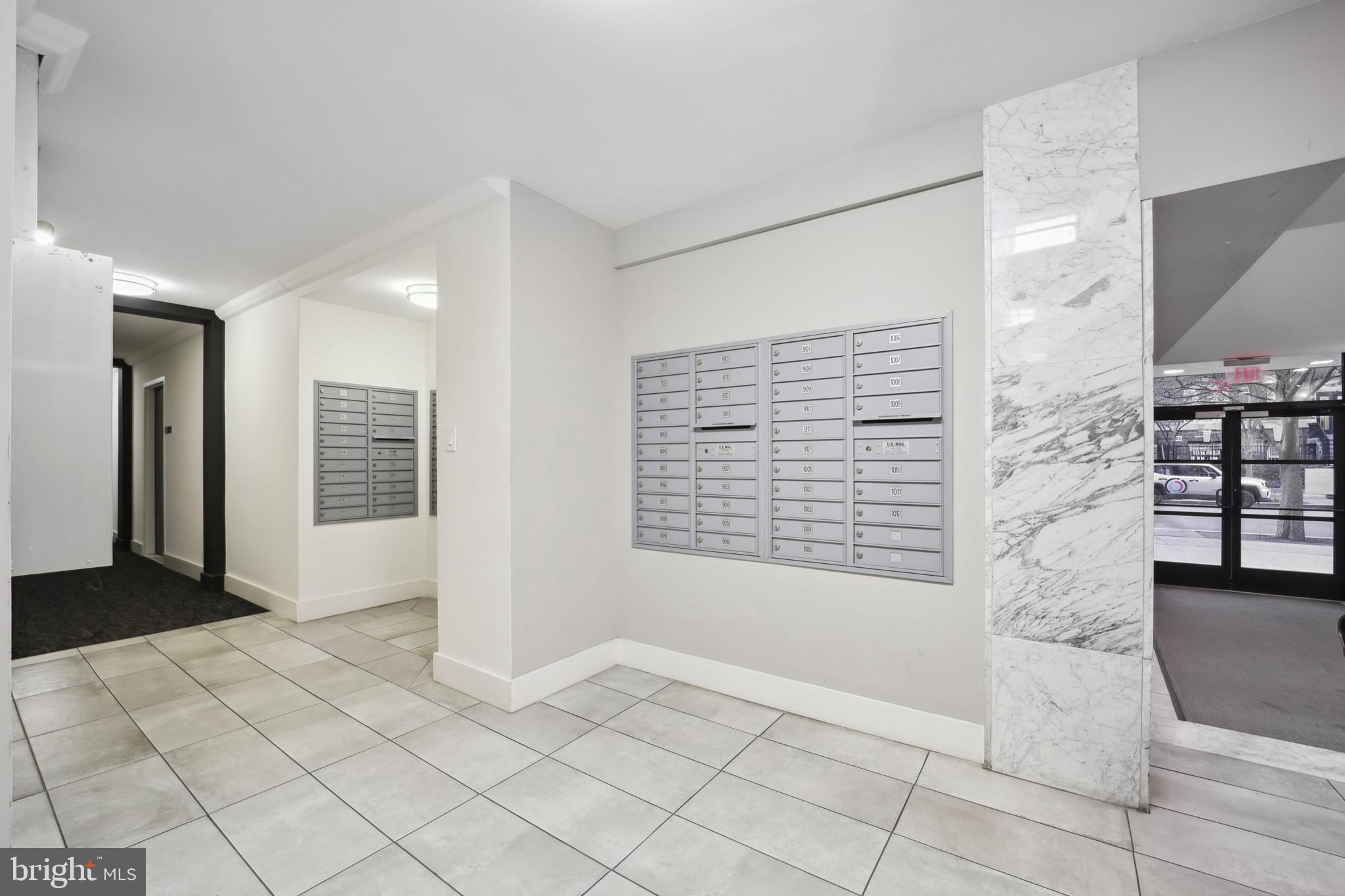 2030 F St NW #305