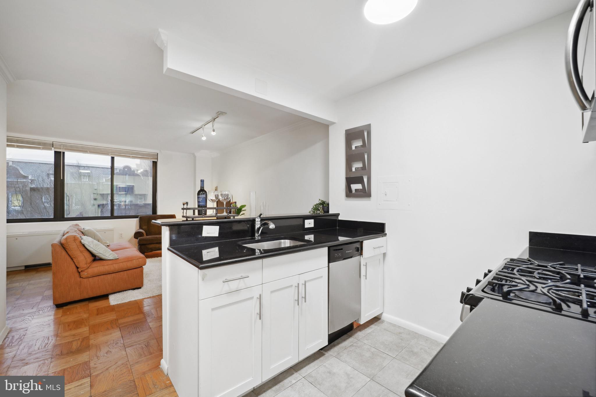 2030 F St NW #305
