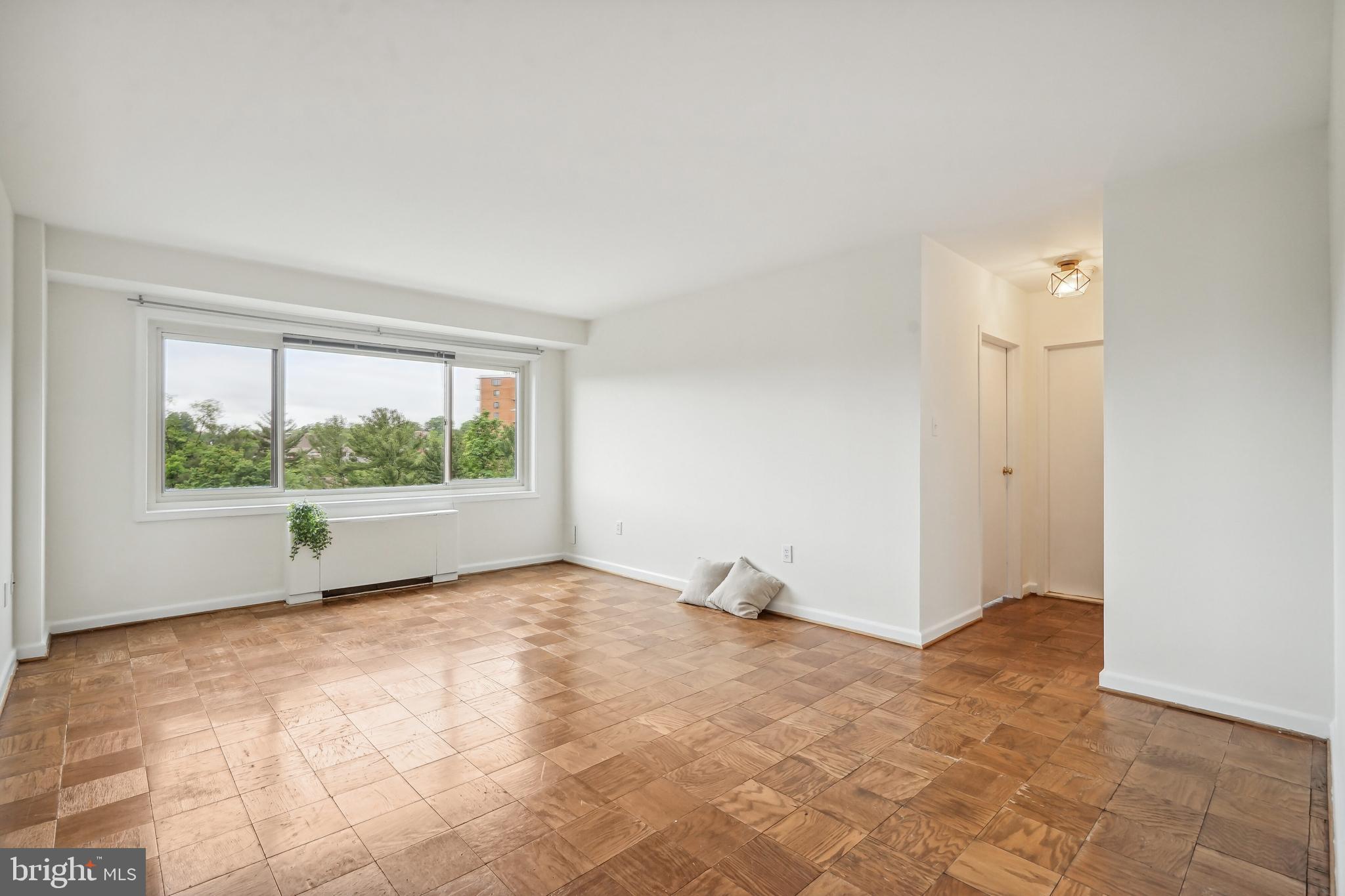 4201 Cathedral Ave NW #1219e