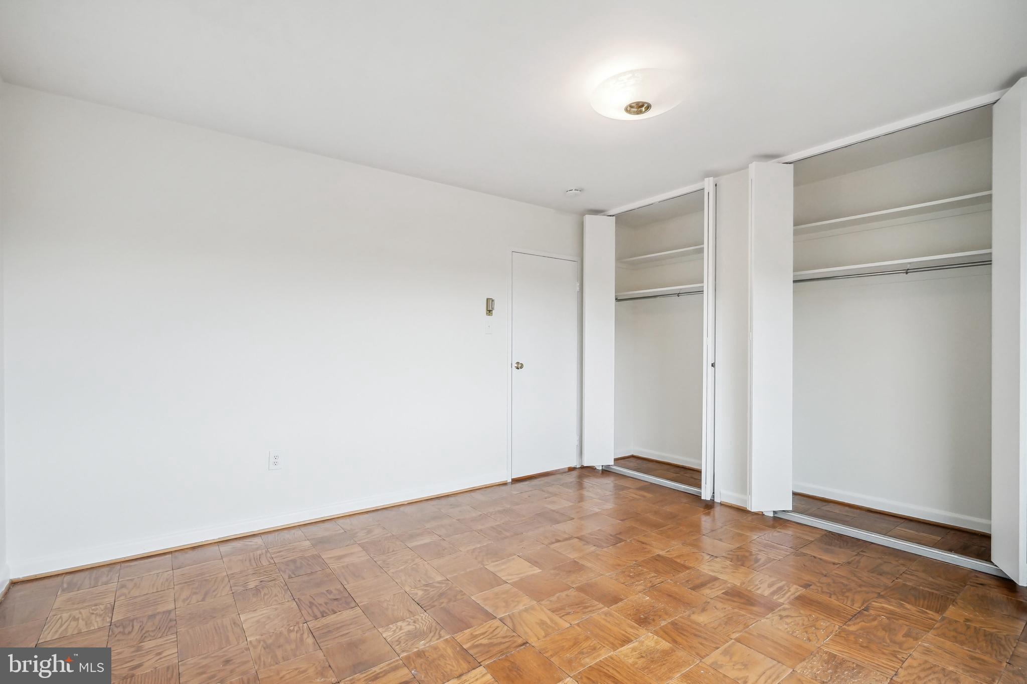 4201 Cathedral Ave NW #1219e